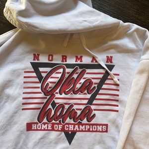 Cropped Women’s hoodie